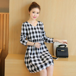 Embrace Motherhood in Style with Our Cotton Plaid Mid-Length Maternity Dress