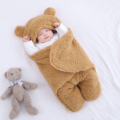 Baby Hold Newborn Out Wrap Swaddle