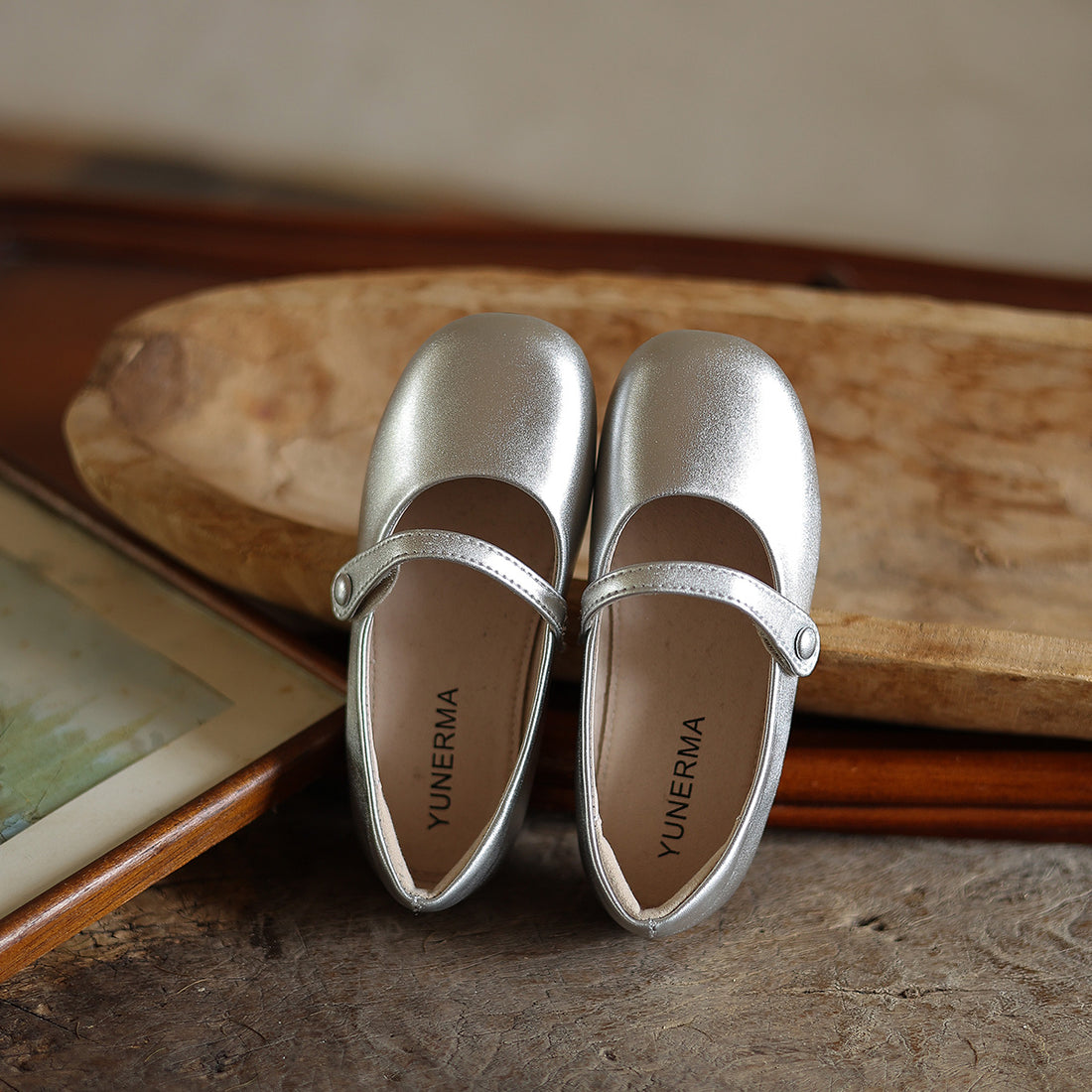 Autumn New Vintage Velcro Leather Shoes Baby